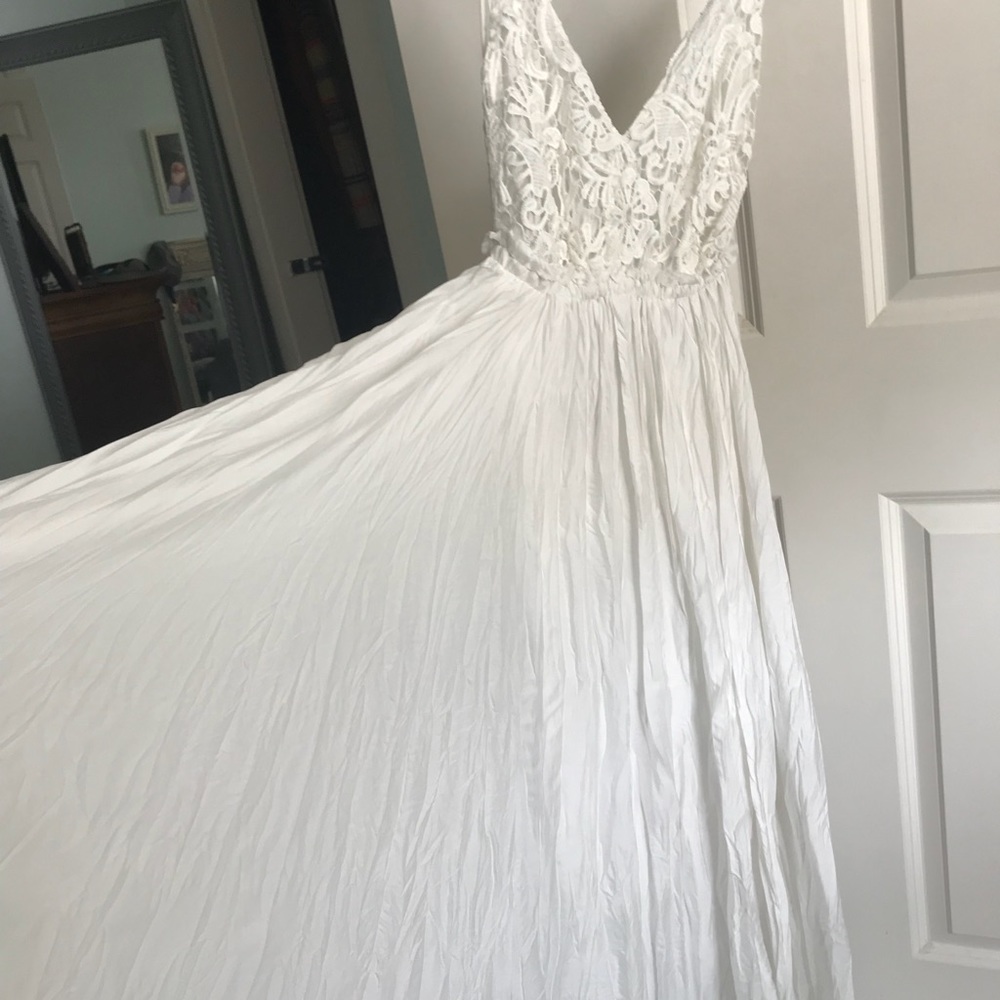 Dress - Picture 5 of 8